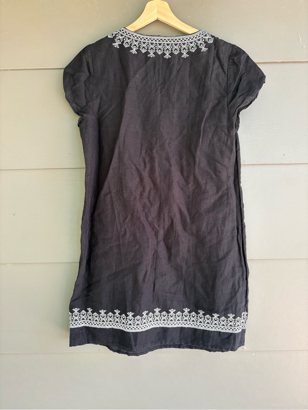 Vineyard Vines Linen Blend Embroidered Black Sheath Dress - Picture 2 of 12